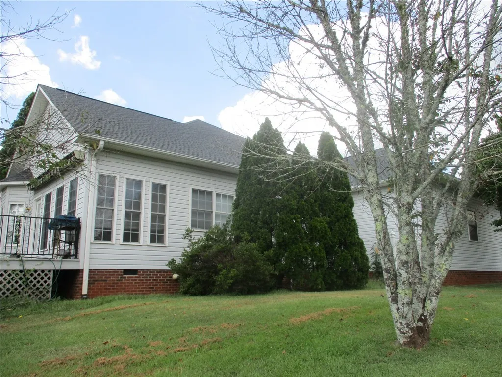 Property image 2 at 1324 Falcons Drive, Walhalla, SC 29691