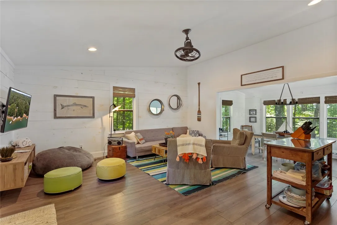 Property image 5 at 255 Joann Circle, Fair Play, SC 29643