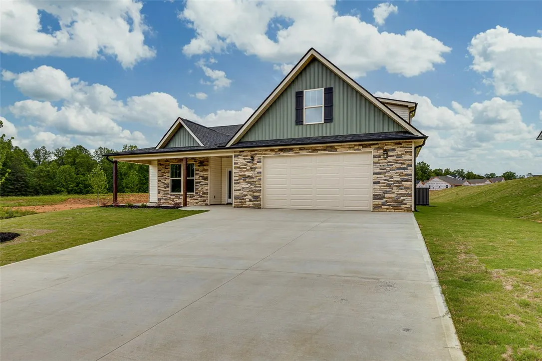 Property image 2 at 114 Walters Way, Pickens, SC 29671