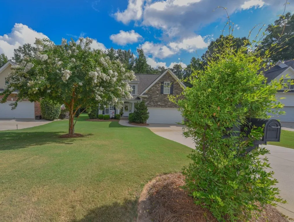 Property image 3 at 105 Culbertsom Court, Greenwood, SC 29649