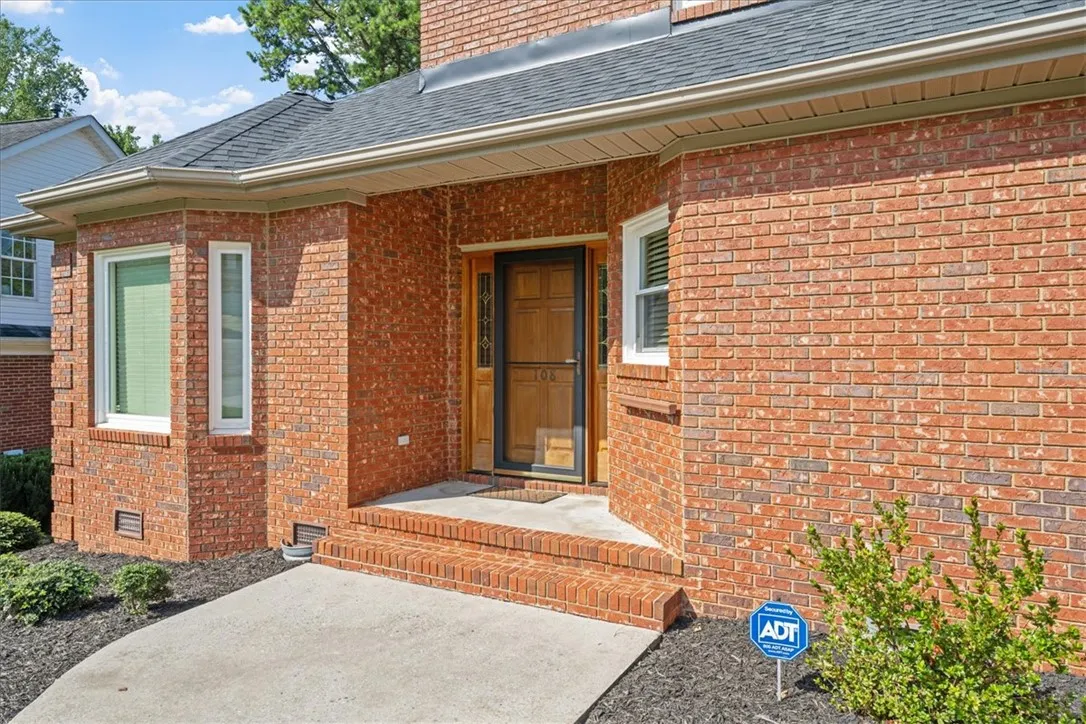 Property image 3 at 108 Commons Drive, Easley, SC 29642