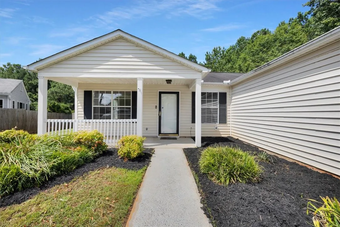Property image 2 at 133 Habersham Court, Easley, SC 29642