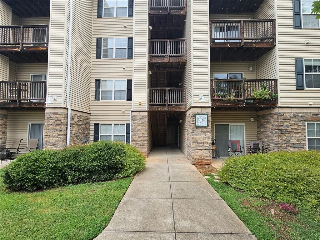 Property image 2 at 725 Lookover Drive, Anderson, SC 29621