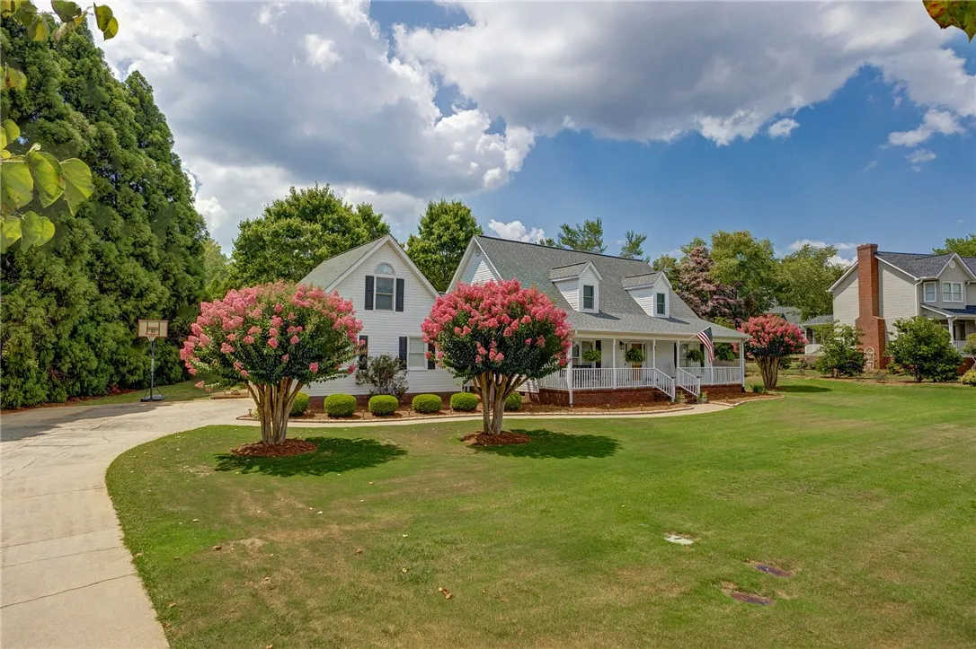 Property image 2 at 206 Killarney Way, Easley, SC 29642