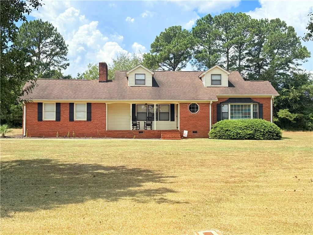 1037 Moorehead Place