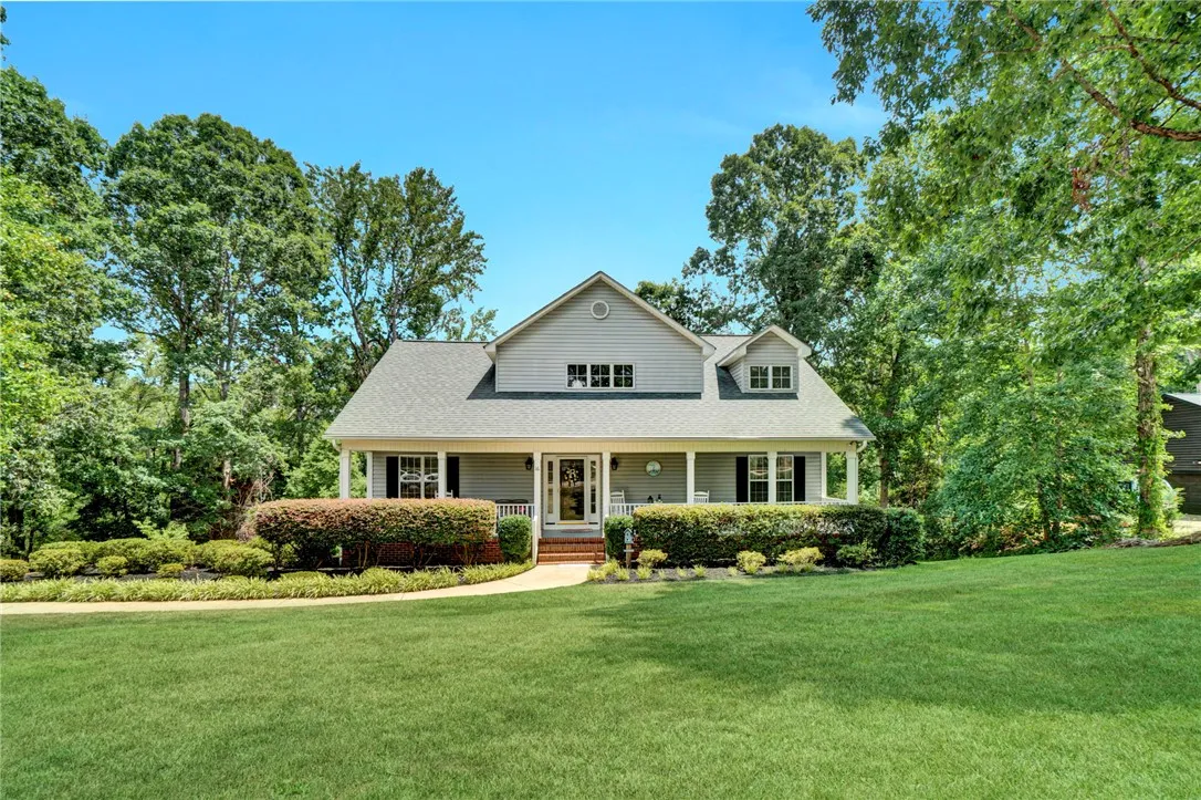 Jameson Place, Piedmont Community