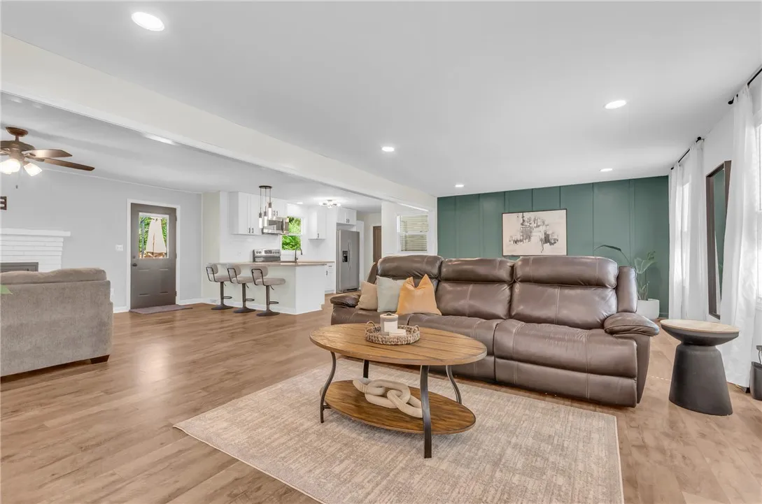Property image 4 at 106 Bedford Drive, Taylors, SC 29687