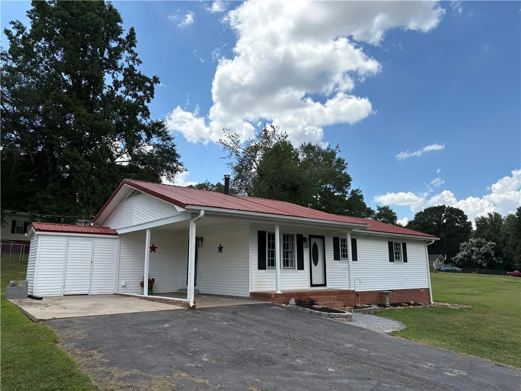 Property image 2 at 126 Venture Drive, Liberty, SC 29657