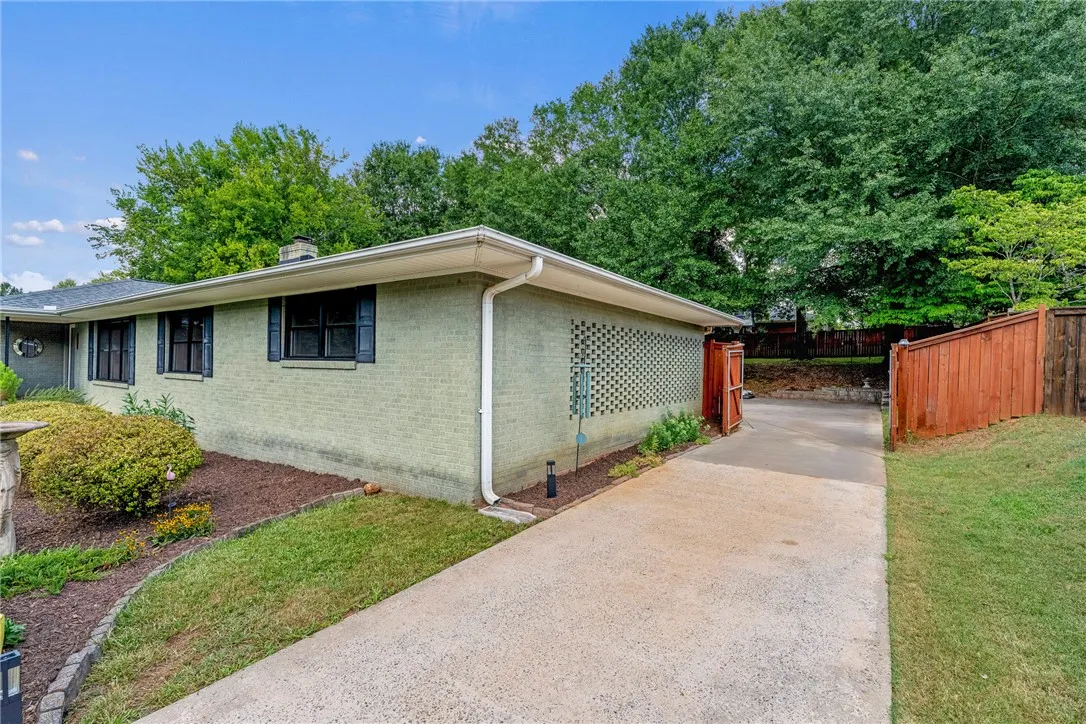 Property image 4 at 2012 Boulevard Heights, Anderson, SC 29621