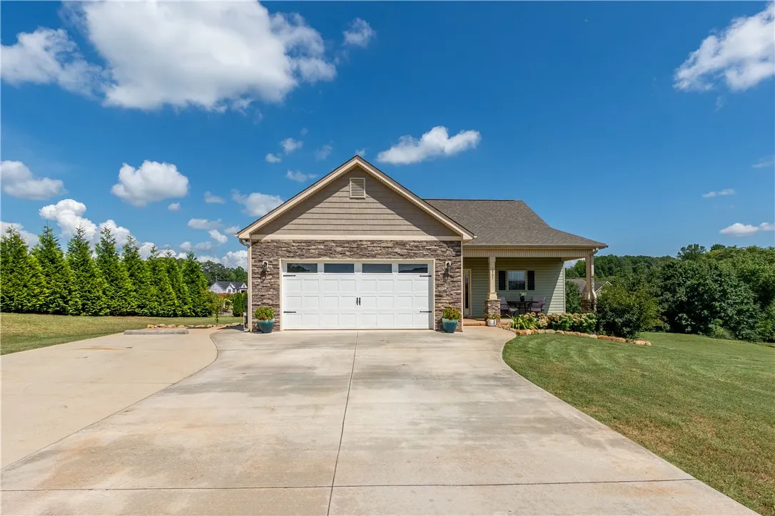 Property image 2 at 1907 Queen Drive, Walhalla, SC 29691