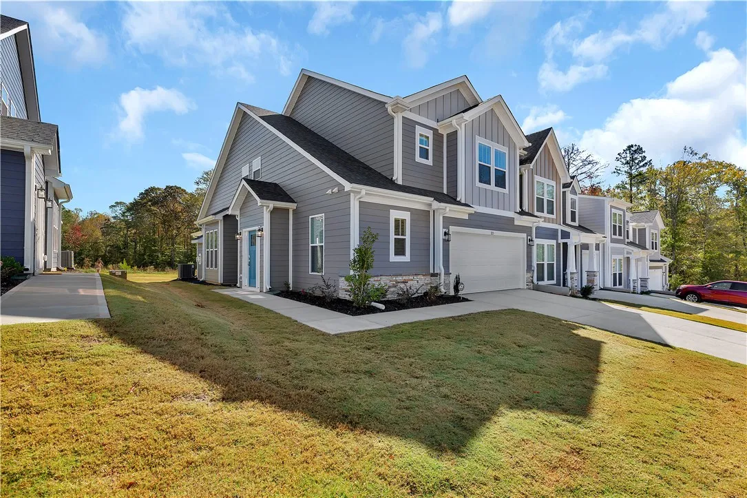 Property image 3 at 323 Grange Valley Lane, Central, SC 29630