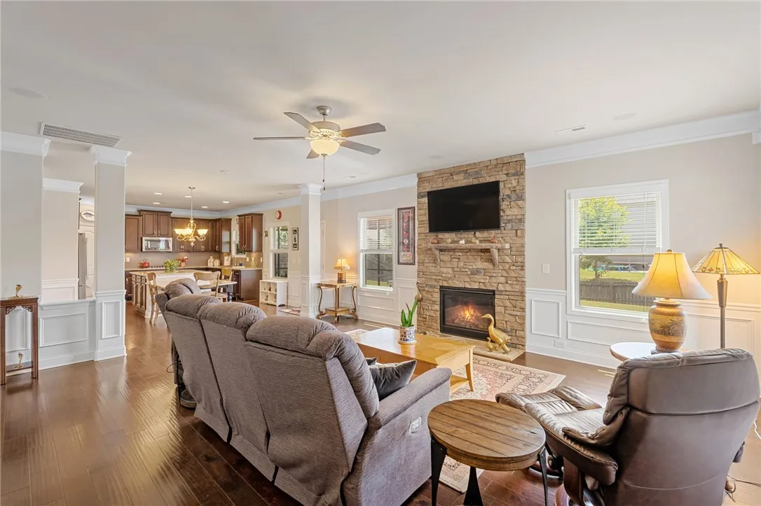 Property image 4 at 406 Windwood Street, Simpsonville, SC 29680