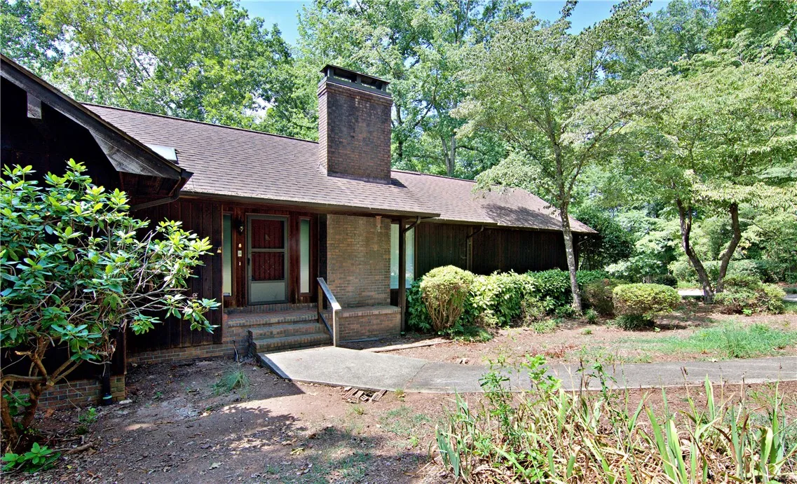 Property image 3 at 11051 Lake Ridge Lane, Seneca, SC 29672