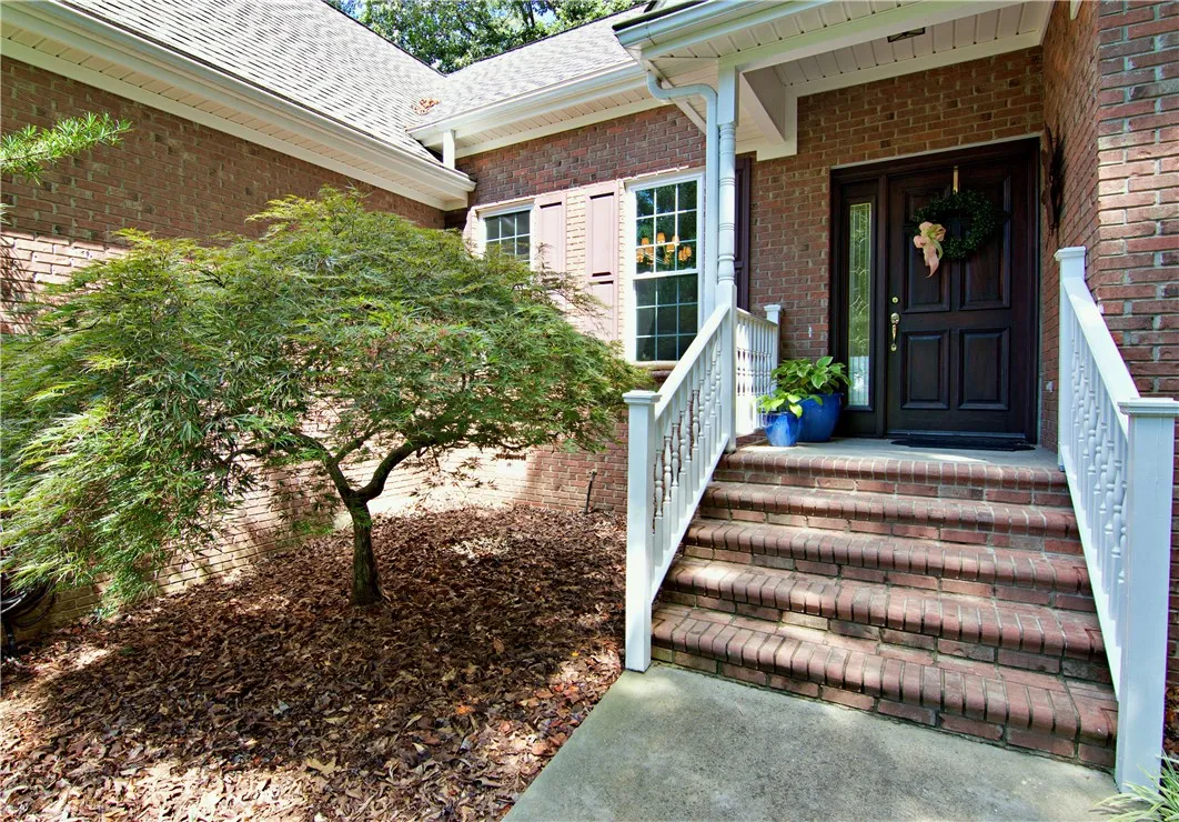 Property image 4 at 30254 Winchester Drive, Seneca, SC 29678