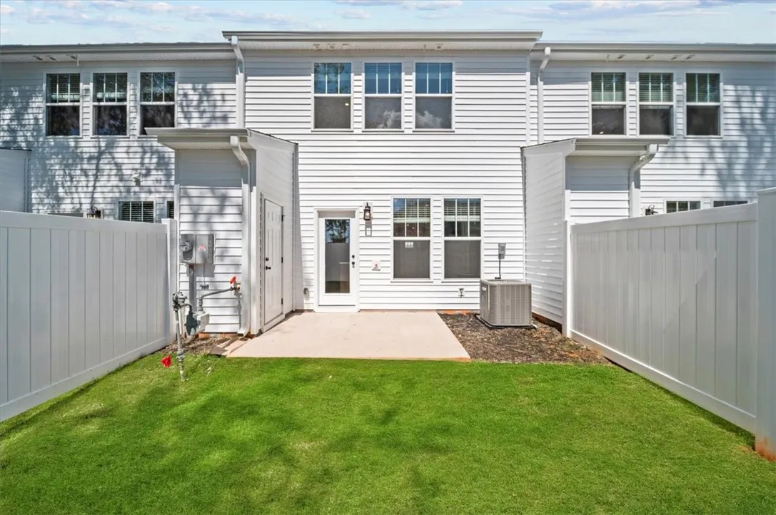 Property image 3 at 518 Harebell Way, Greenville, SC 29617