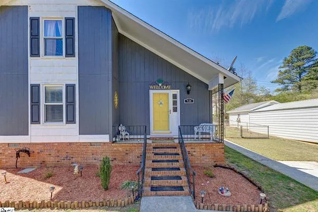 Property image 2 at 926 Smith Grove Road, Easley, SC 29640