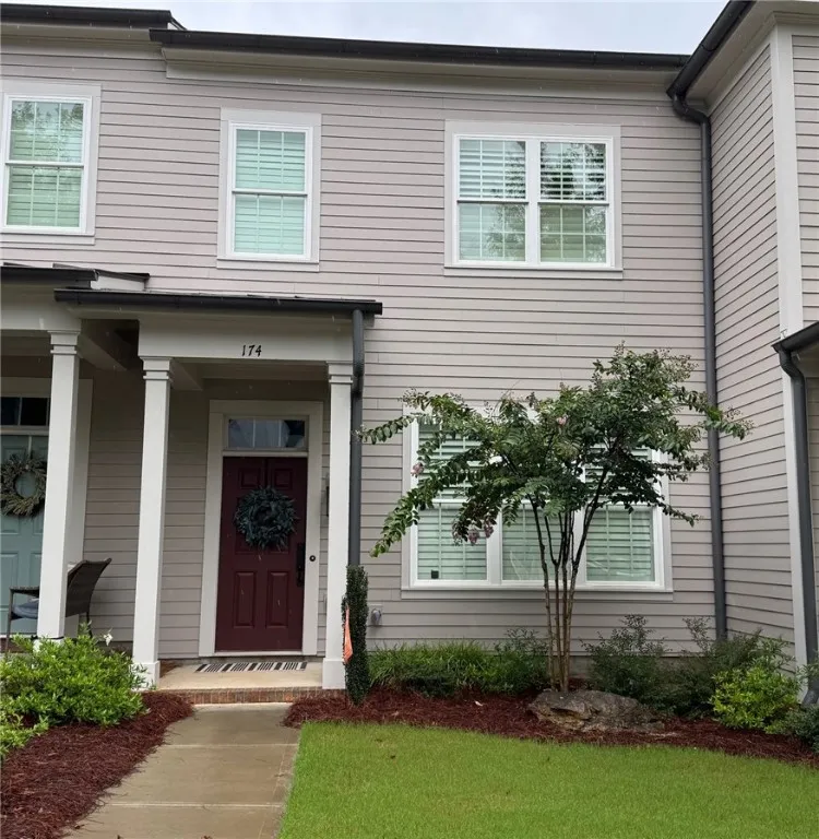 174 Thomas Green Boulevard