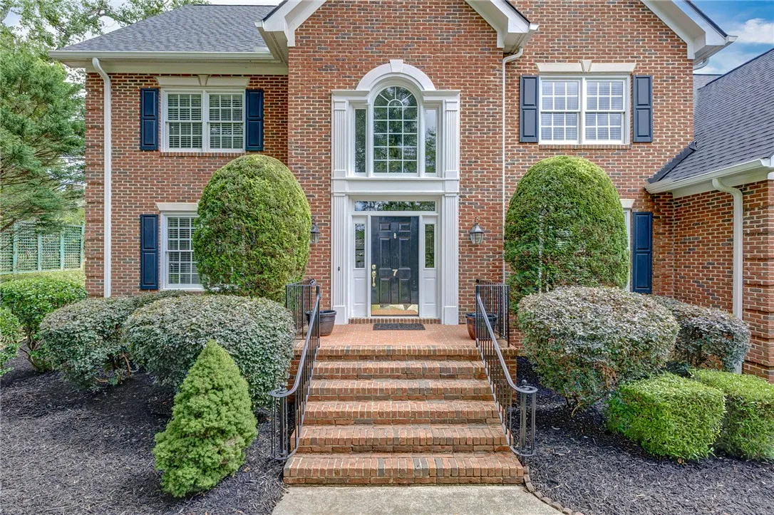 Property image 2 at 7 Hitchcock Lane, Greenville, SC 29615