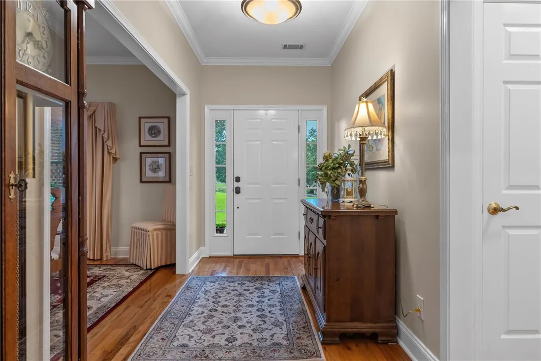 Property image 3 at 129 E Waterford Drive, Seneca, SC 29672
