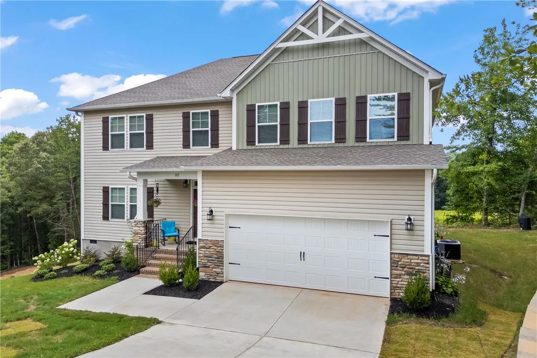 Property image 2 at 707 Comet View Court, Westminster, SC 29693