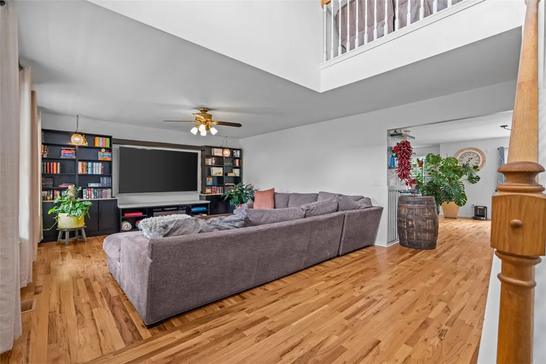 Property image 2 at 131 Brooke Lee Circle, Taylors, SC 29687