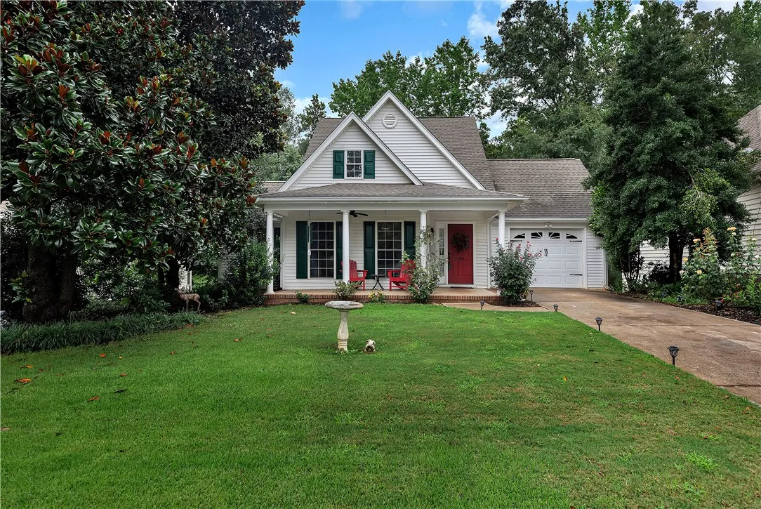 180 Grand Oak Circle