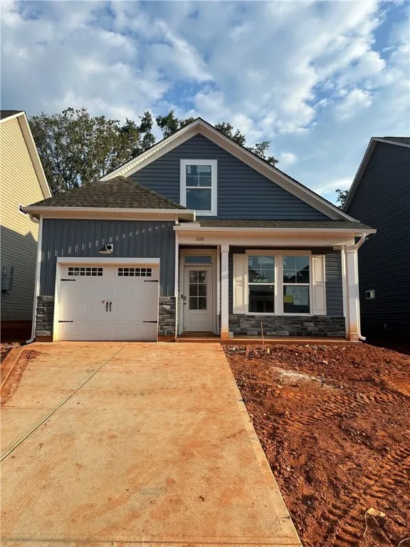 226 Brown Circle
