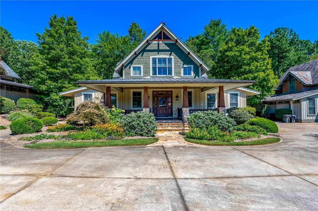 250 Linkside Court