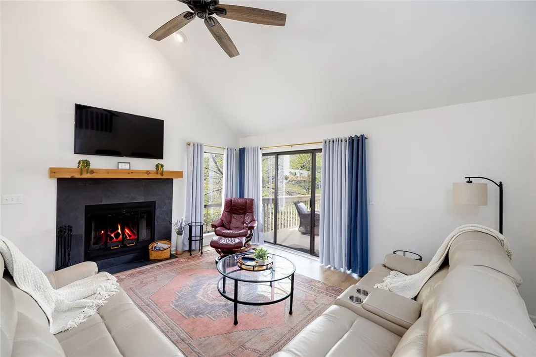 Property image 5 at 204 Harbor Cove Drive, Salem, SC 29676
