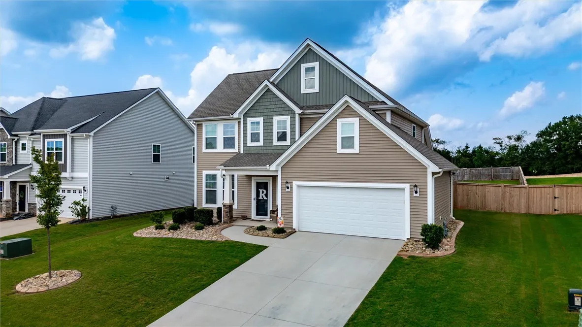 Property image 2 at 320 Valley Oak Drive, Belton, SC 29627