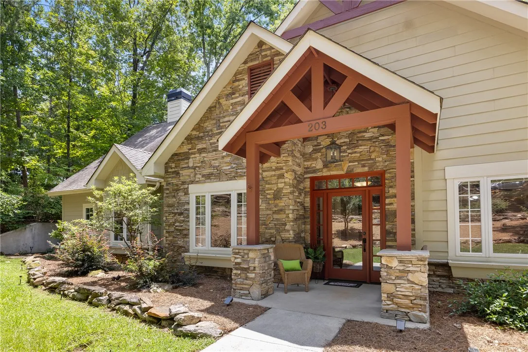 Property image 3 at 203 Hillview Drive, Seneca, SC 29672