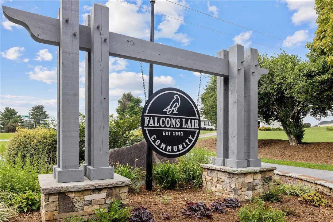 Property image 2 at 1700 Troon Lane, Walhalla, SC 29691