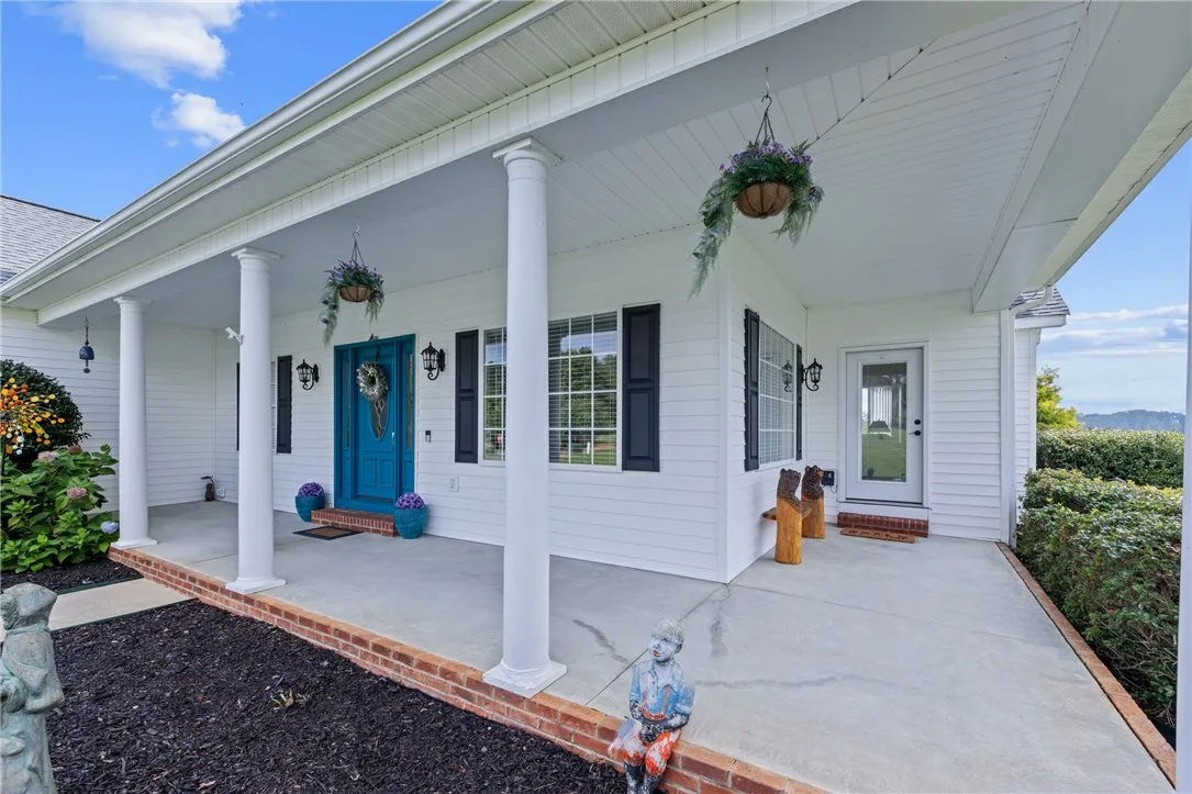 Property image 3 at 1700 Troon Lane, Walhalla, SC 29691