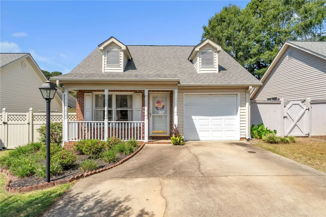Cobblestone Eas, Anderson Community