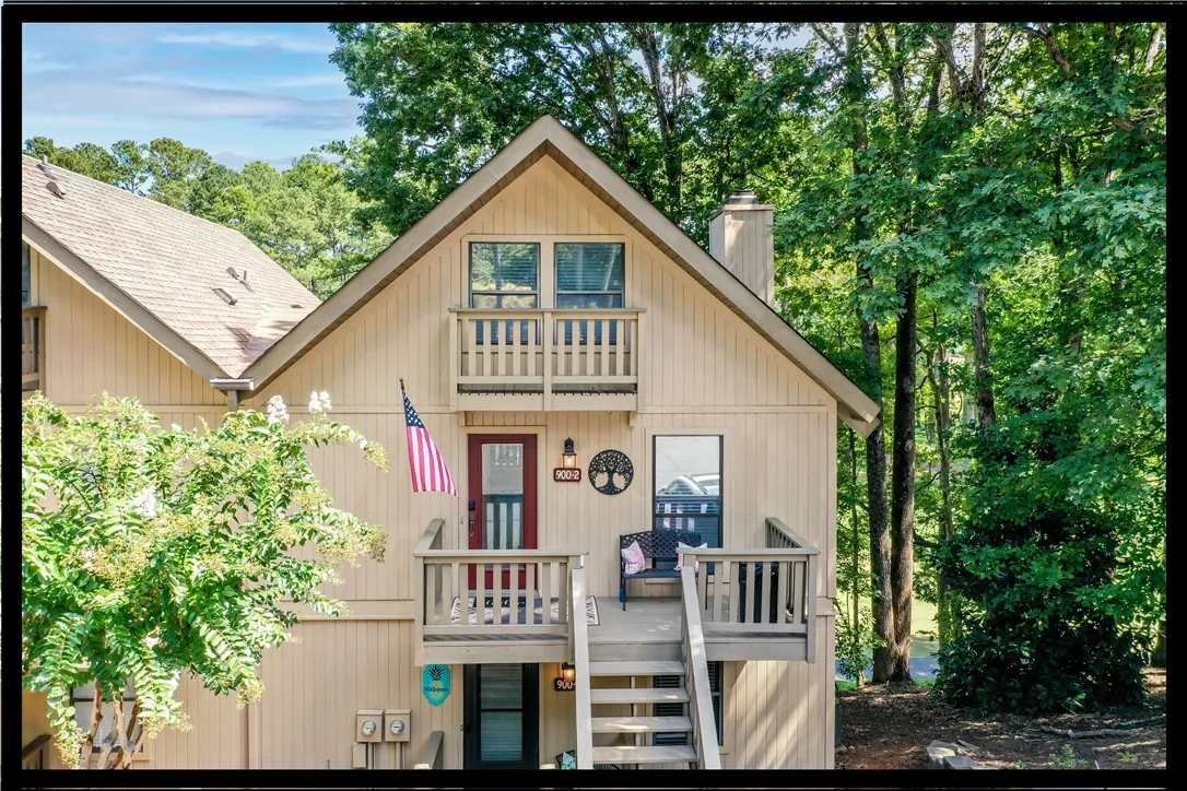 900 Captains Cove Court