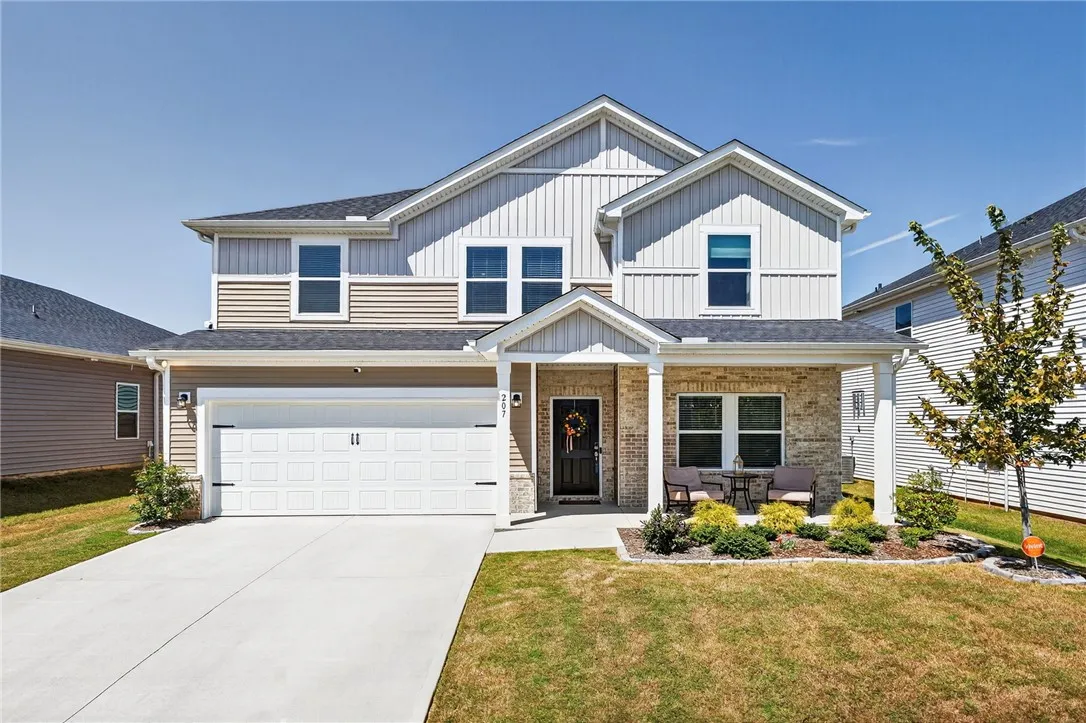 207 Allenby Lane