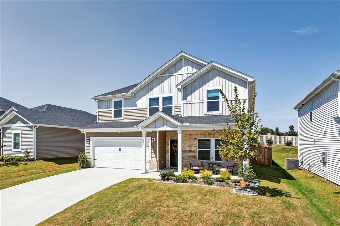 Property image 2 at 207 Allenby Lane, Simpsonville, SC 29680