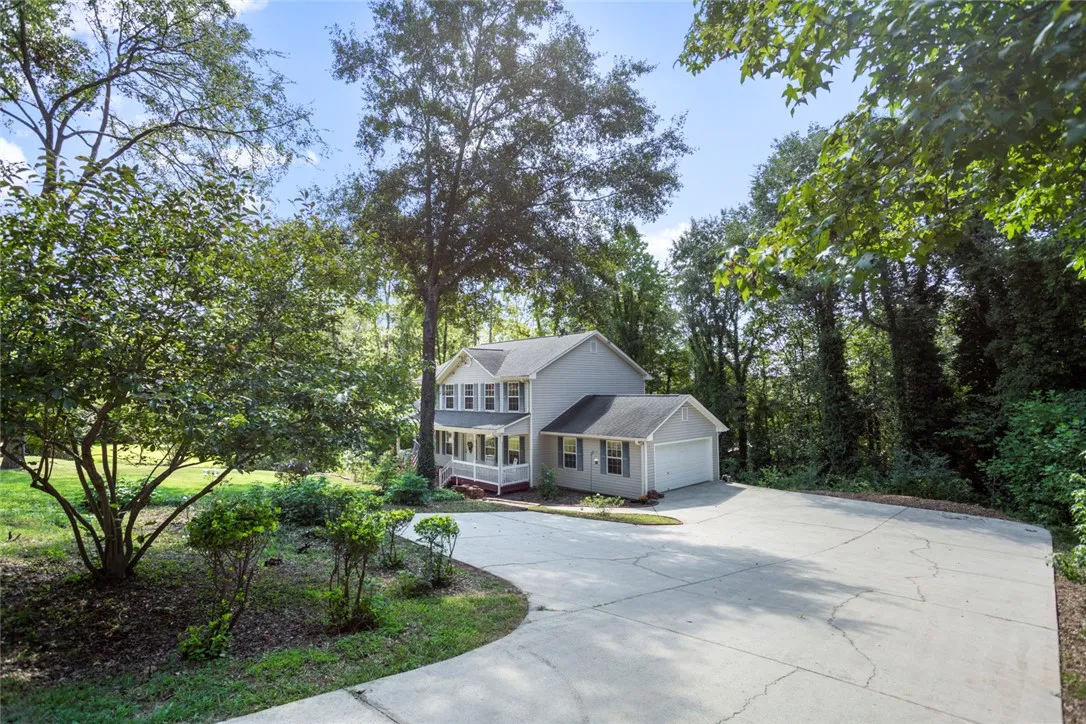 Property image 4 at 232 Camelot Road, Clemson, SC 29631
