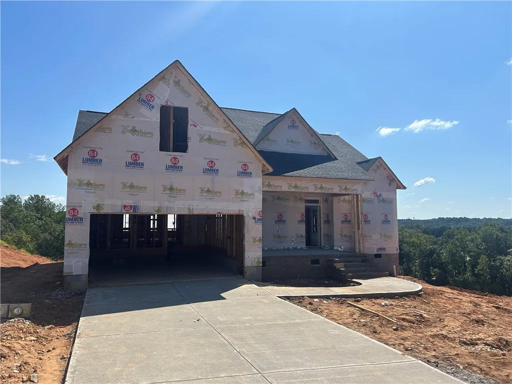 Edwards Ridge, Central Community