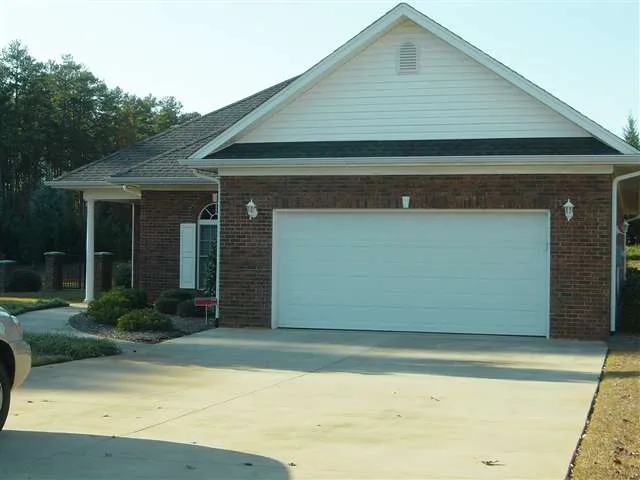 Property image 3 at 204 Steepleton Way, Seneca, SC 29672