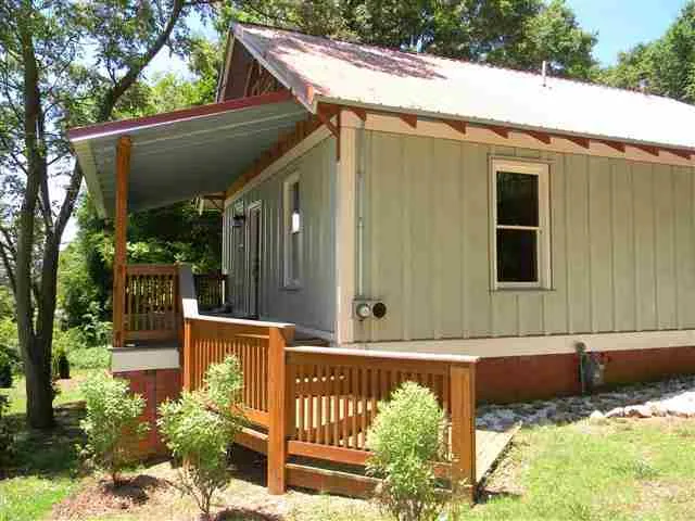 Property image 2 at 124 Aiken Street, Central, SC 29631