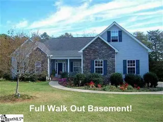 Property image 1 at 109 Saint Lukes Circle, Easley, SC 29642