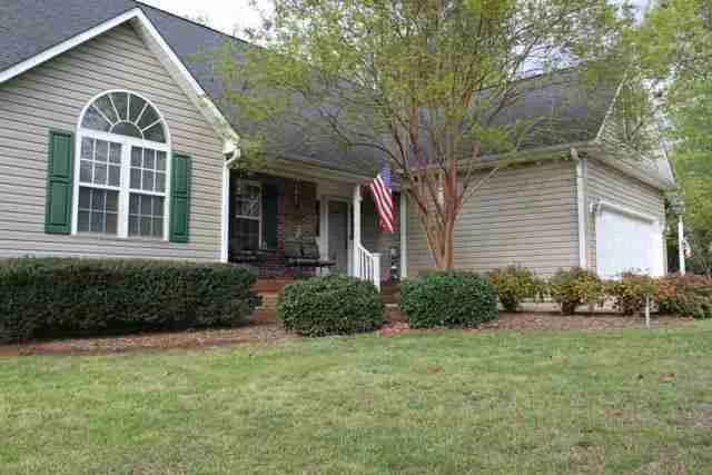 Property image 2 at 8 Wooded Glenn Court, Pelzer, SC 29669
