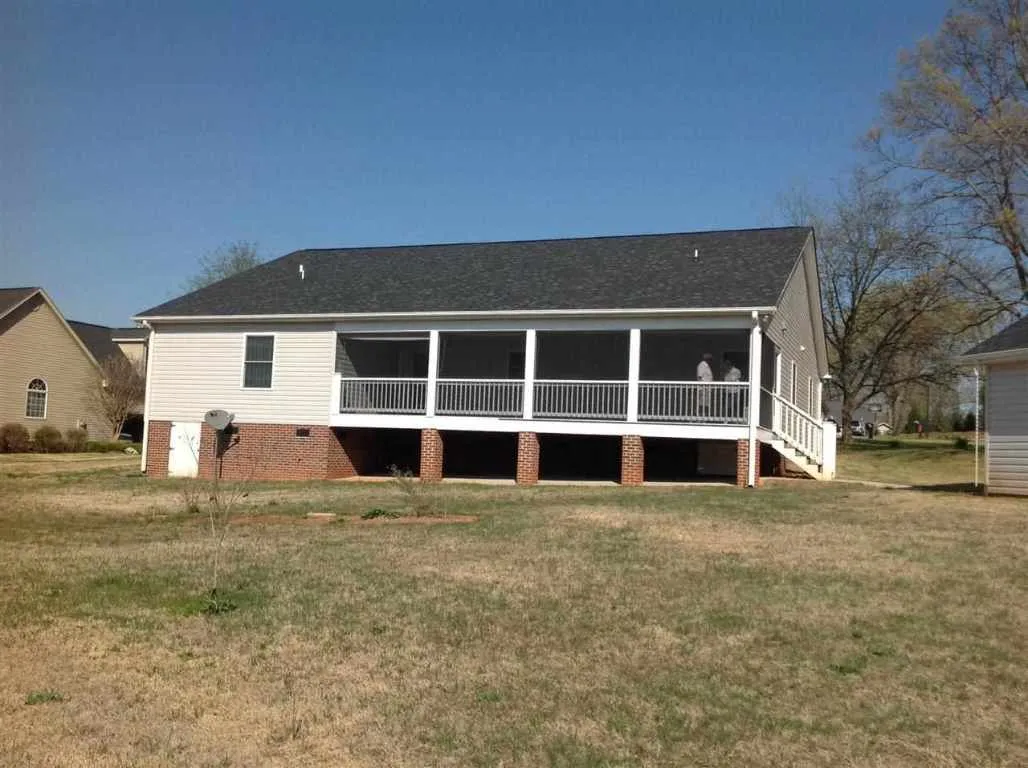 Property image 3 at 104 Grove Forest Court, Pelzer, SC 29669