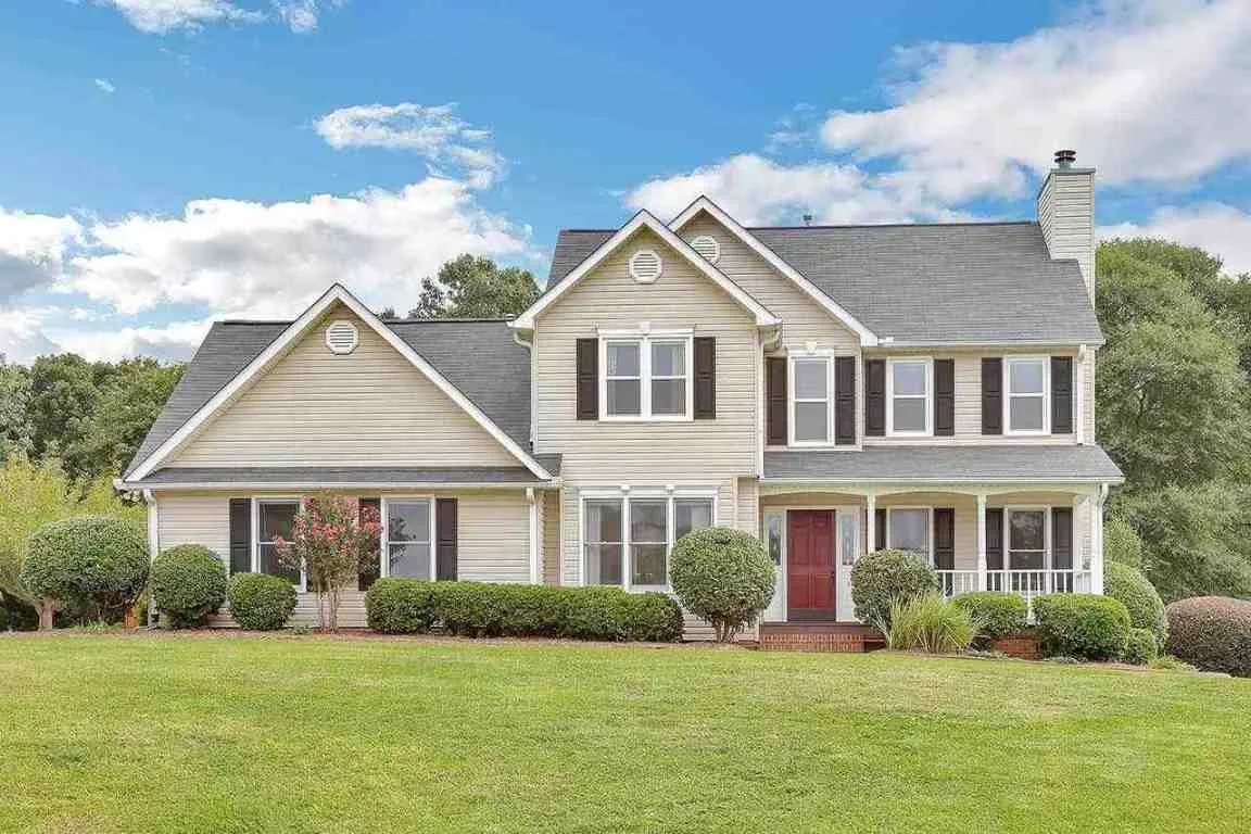 Property image 1 at 104 Huddersfield Drive, Piedmont, SC 29673