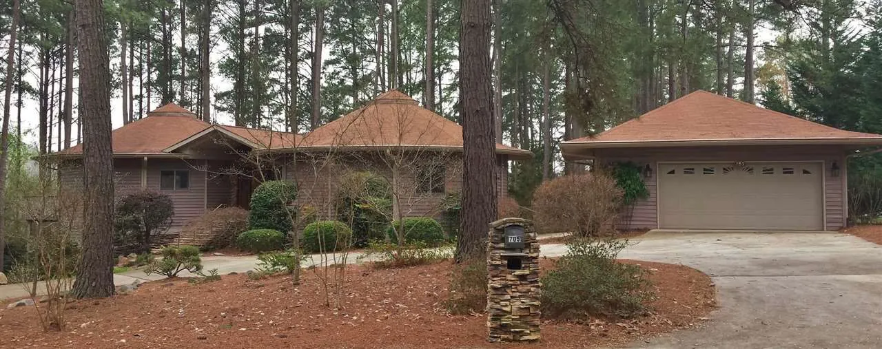 Property image 2 at 705 Marina Pointe Court, Seneca, SC 29672