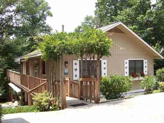 Property image 1 at 639 North Lake Drive, Salem, SC 29676