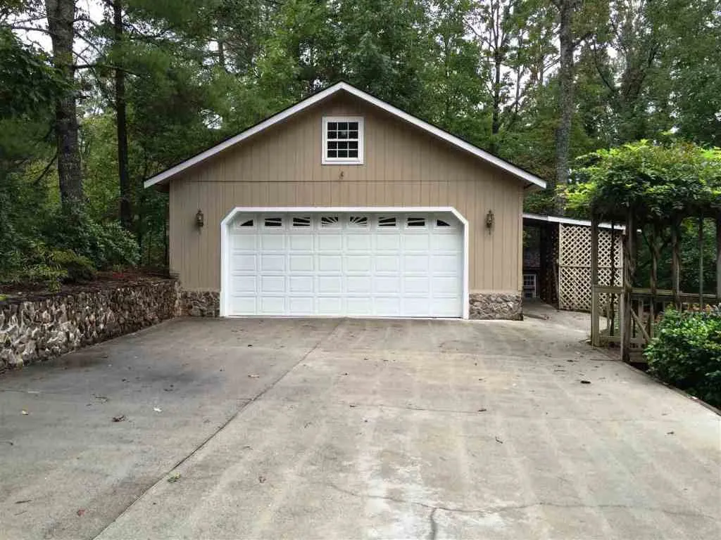 Property image 2 at 639 North Lake Drive, Salem, SC 29676
