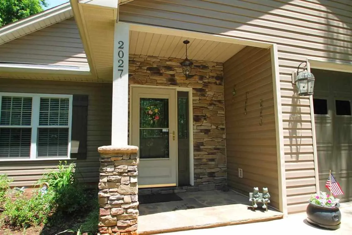 Property image 2 at 2027 Ridgeview Lane, Seneca, SC 29678