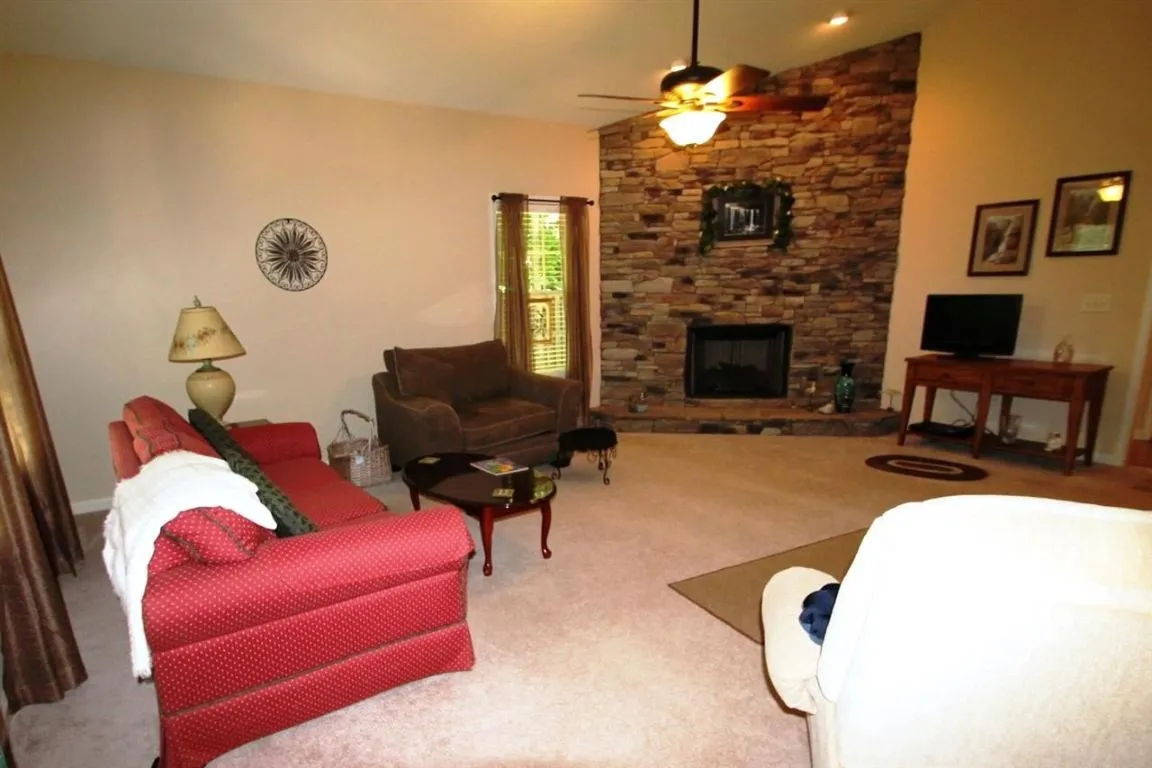 Property image 3 at 2027 Ridgeview Lane, Seneca, SC 29678